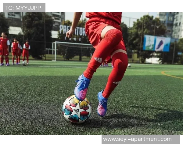 阿迪达斯足球女生：激发女性运动热情与自信的全新选择